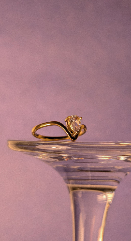 NIVA Point of Light Ring