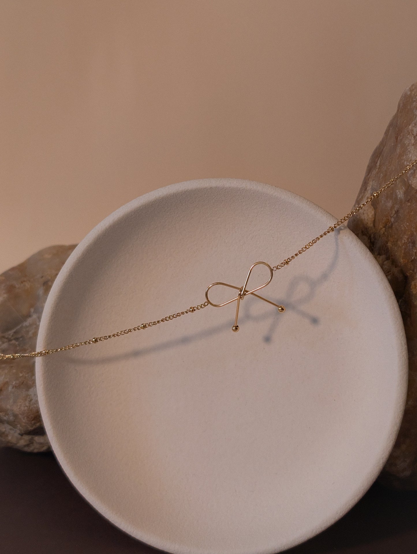 NIVA Sweet Knot Thing Bracelet