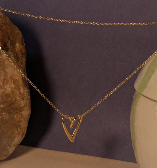 NIVA Love Tangled Necklace