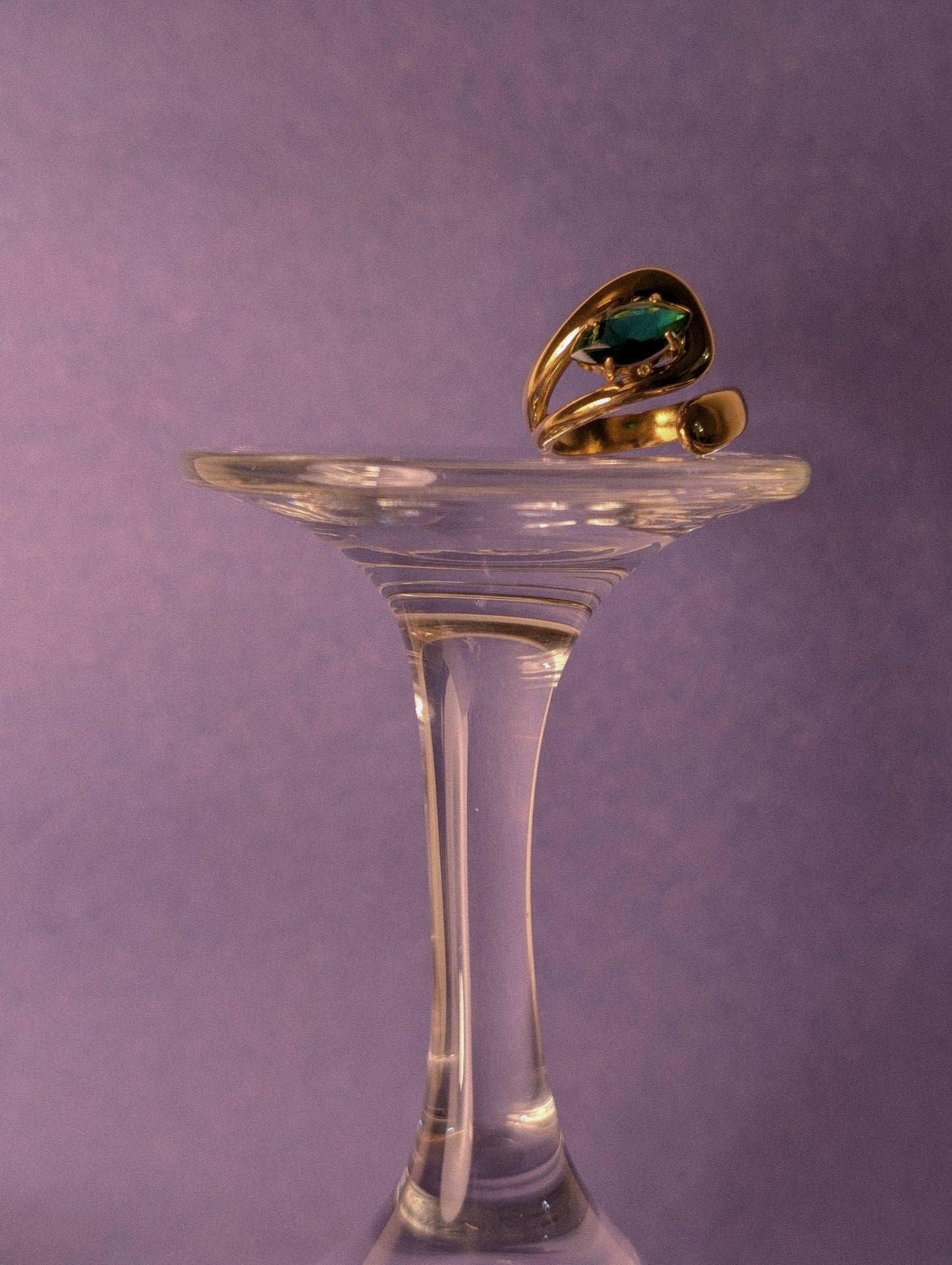 NIVA Green Glint Ring