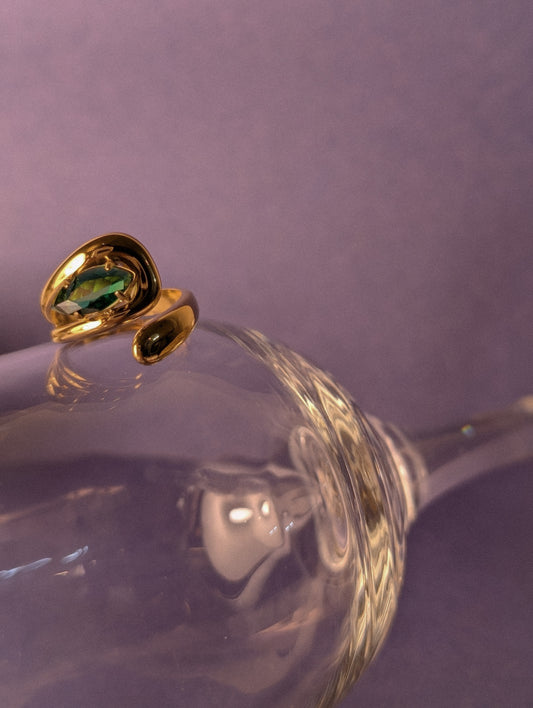 NIVA Green Glint Ring