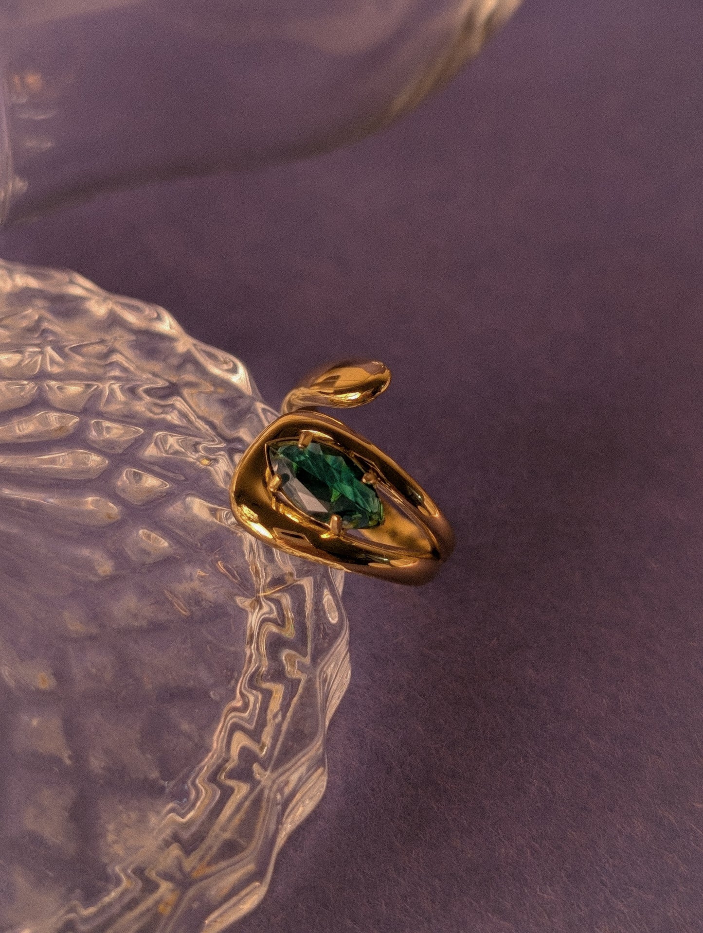 NIVA Green Glint Ring