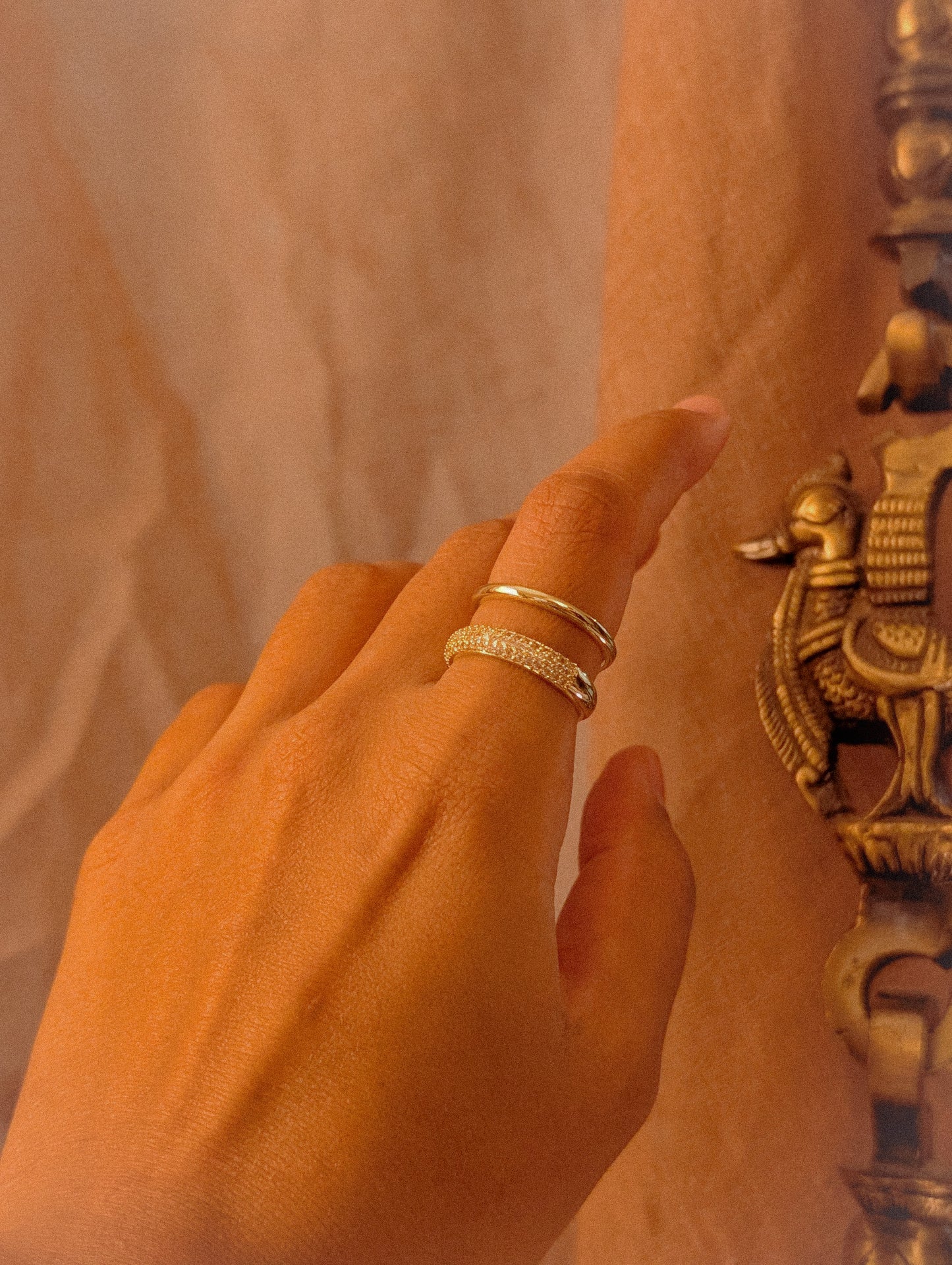 NIVA Dual Vibe Ring