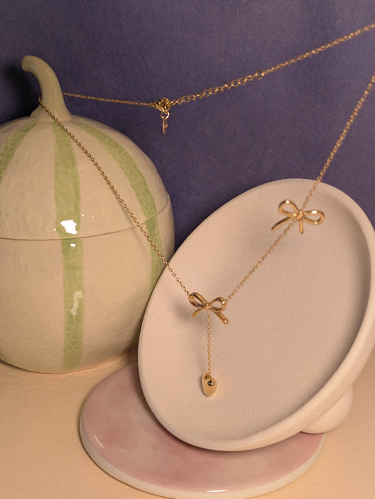 NIVA Sweetheart Bow Chain