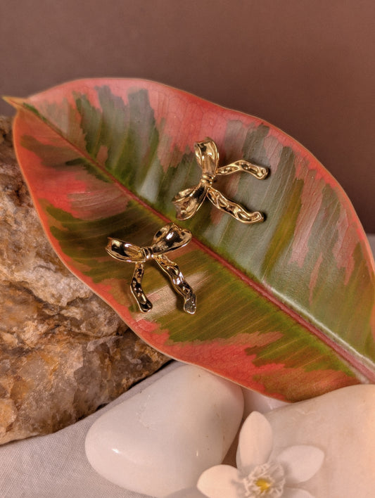 NIVA Tie Me Pretty Solid Bow Earrings