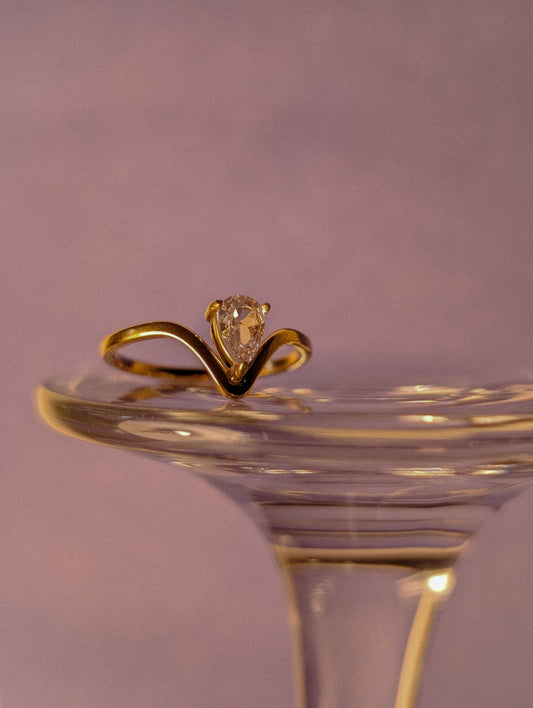 NIVA Point of Light Ring