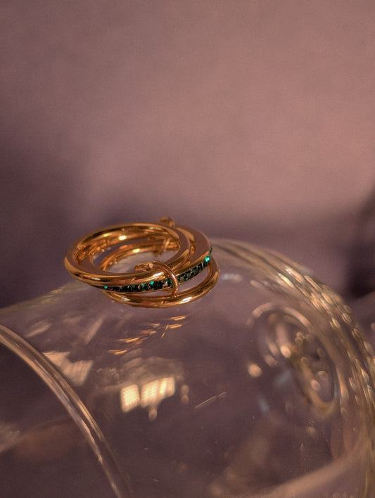 NIVA Triple Scoop Stacked Gold Ring with Green Sparkle