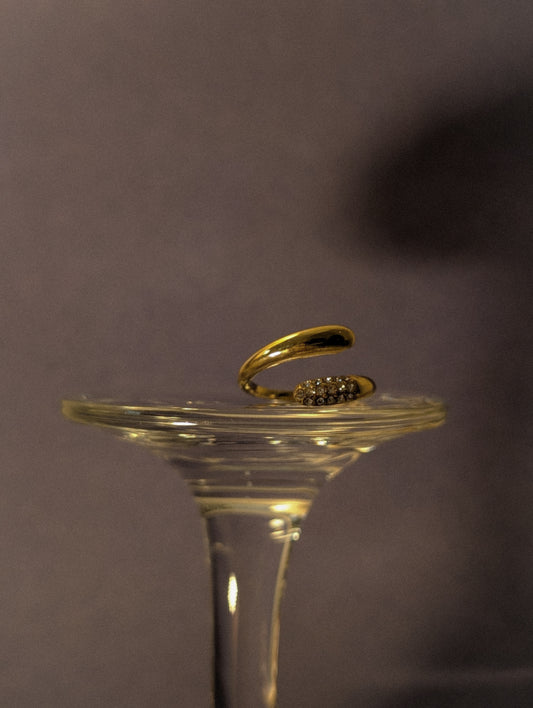 NIVA Teardrop Open Ring